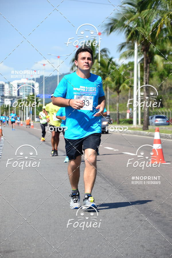 Buy your photos of the event21KES - Meia Maratona do Esprito Santo on Fotop