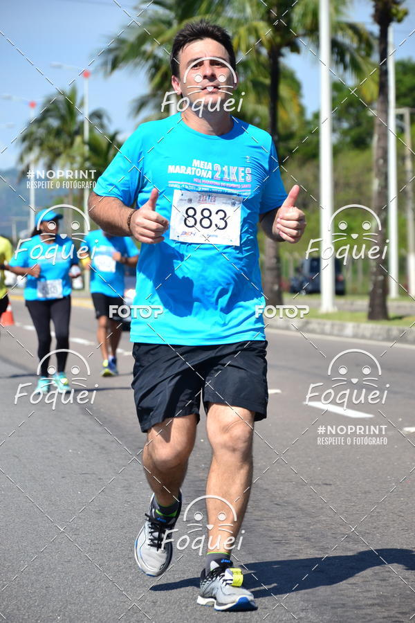 Buy your photos of the event21KES - Meia Maratona do Esprito Santo on Fotop