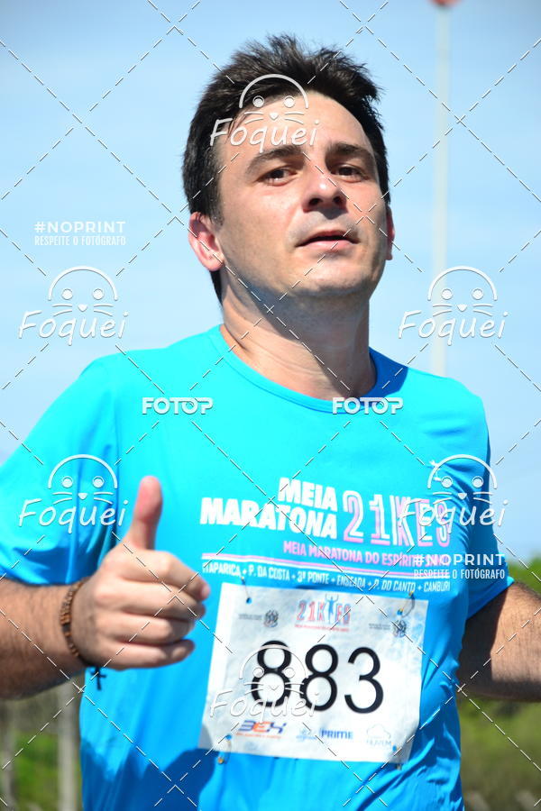 Buy your photos of the event21KES - Meia Maratona do Esprito Santo on Fotop