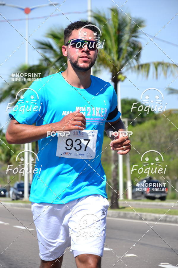 Buy your photos of the event21KES - Meia Maratona do Esprito Santo on Fotop