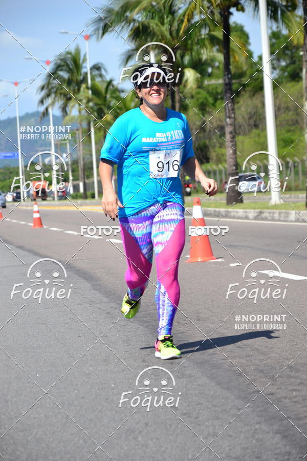 Buy your photos of the event21KES - Meia Maratona do Esprito Santo on Fotop