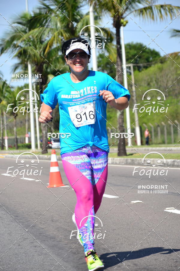 Buy your photos of the event21KES - Meia Maratona do Esprito Santo on Fotop