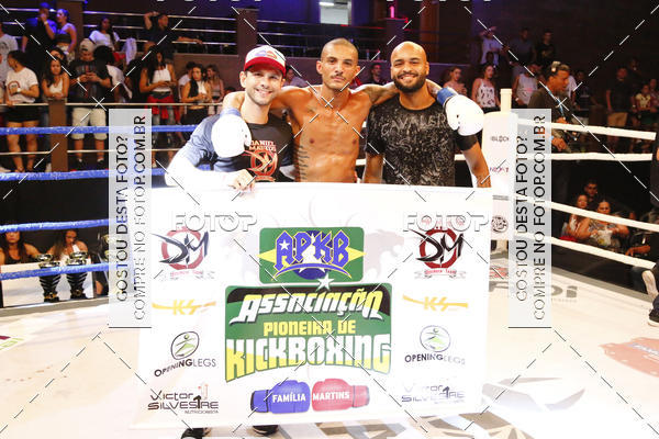 Buy your photos of the eventSKAUS Combat on Fotop