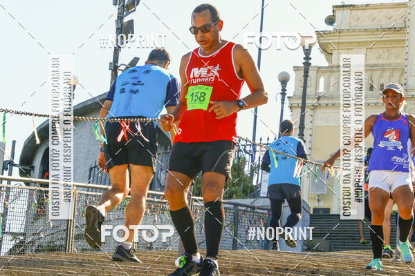 Buy your photos of the eventDesafio Escadaria Igreja da Penha on Fotop