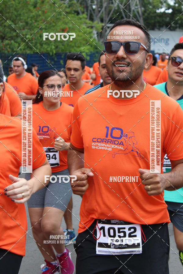 Buy your photos of the event10 Corrida Internacional Shopping - Guarulhos on Fotop