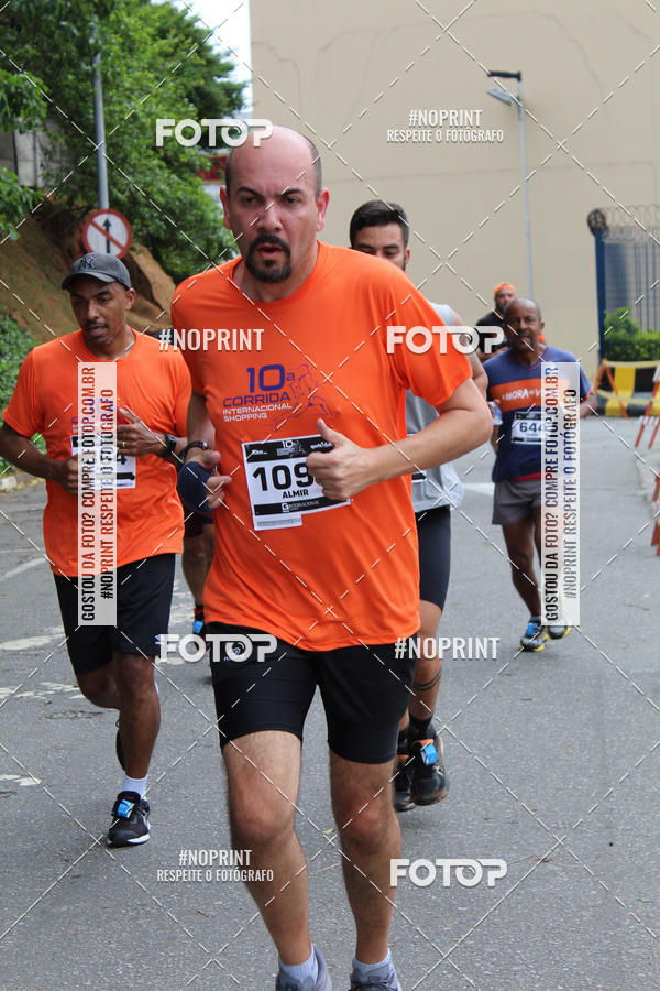 Buy your photos of the event10 Corrida Internacional Shopping - Guarulhos on Fotop