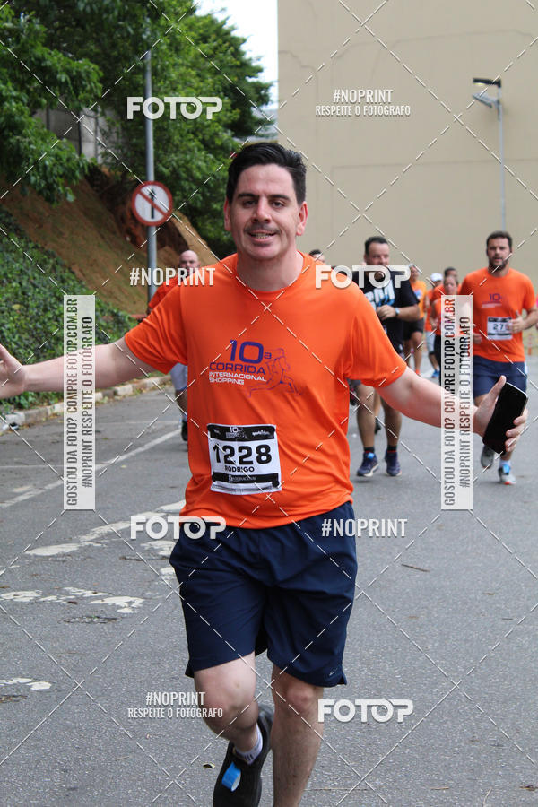 Buy your photos of the event10 Corrida Internacional Shopping - Guarulhos on Fotop