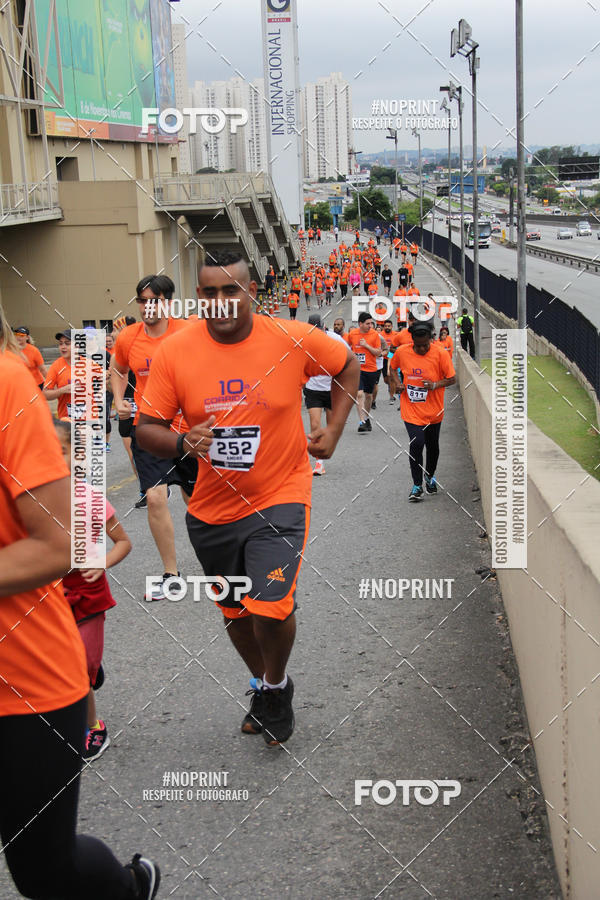 Buy your photos of the event10 Corrida Internacional Shopping - Guarulhos on Fotop