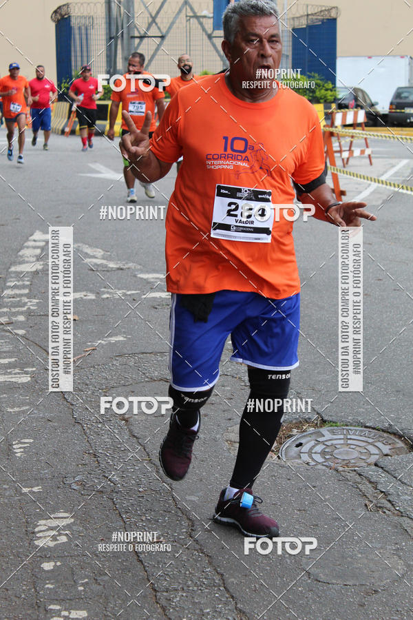 Buy your photos of the event10� Corrida Internacional Shopping - Guarulhos on Fotop