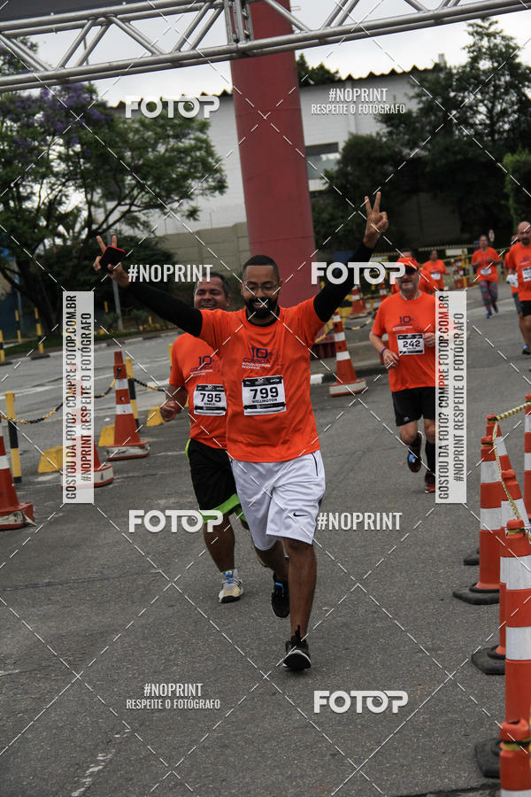 Buy your photos of the event10 Corrida Internacional Shopping - Guarulhos on Fotop