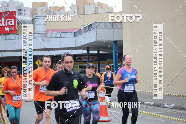 Buy your photos of the event10 Corrida Internacional Shopping - Guarulhos on Fotop