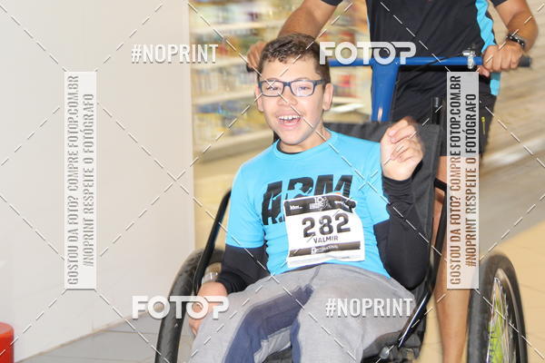 Buy your photos of the event10 Corrida Internacional Shopping - Guarulhos on Fotop