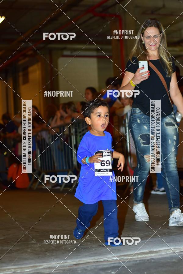 Buy your photos of the event1 Corrida Masha e o Urso no Tiet Plaza Shopping on Fotop