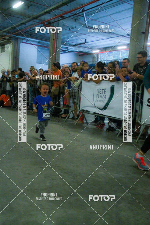 Buy your photos of the event1 Corrida Masha e o Urso no Tiet Plaza Shopping on Fotop