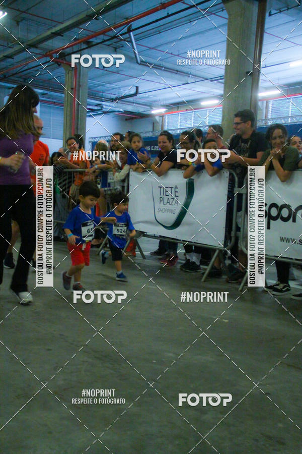 Buy your photos of the event1 Corrida Masha e o Urso no Tiet Plaza Shopping on Fotop