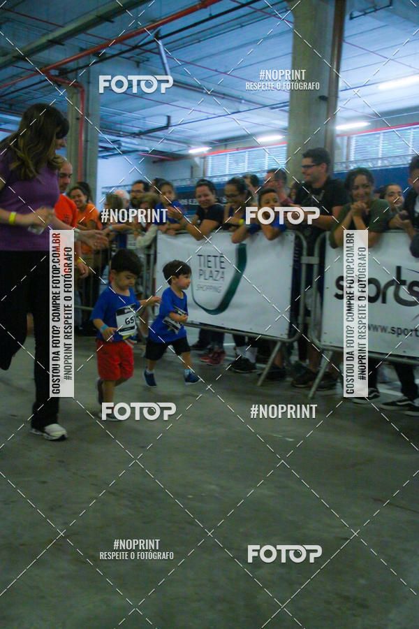 Buy your photos of the event1 Corrida Masha e o Urso no Tiet Plaza Shopping on Fotop
