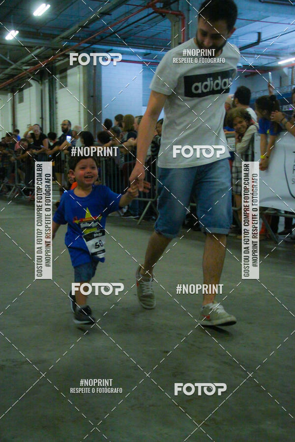 Buy your photos of the event1 Corrida Masha e o Urso no Tiet Plaza Shopping on Fotop