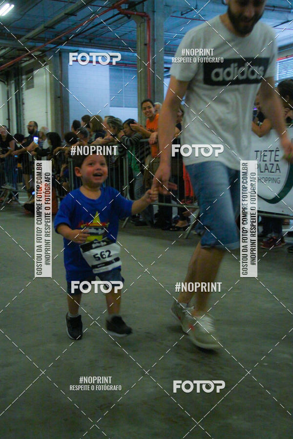 Buy your photos of the event1 Corrida Masha e o Urso no Tiet Plaza Shopping on Fotop