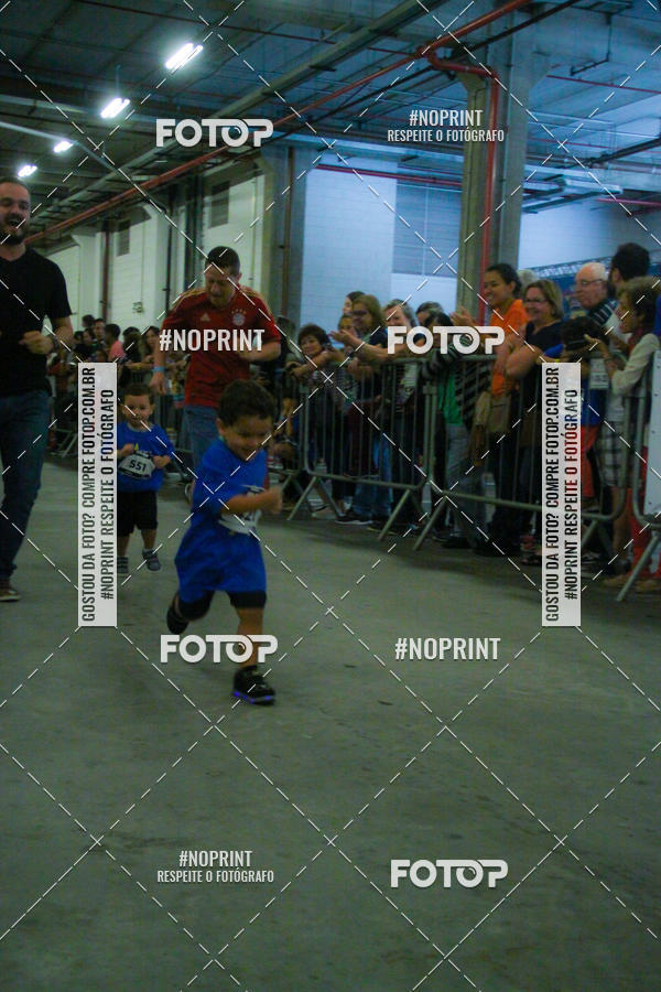 Buy your photos of the event1 Corrida Masha e o Urso no Tiet Plaza Shopping on Fotop