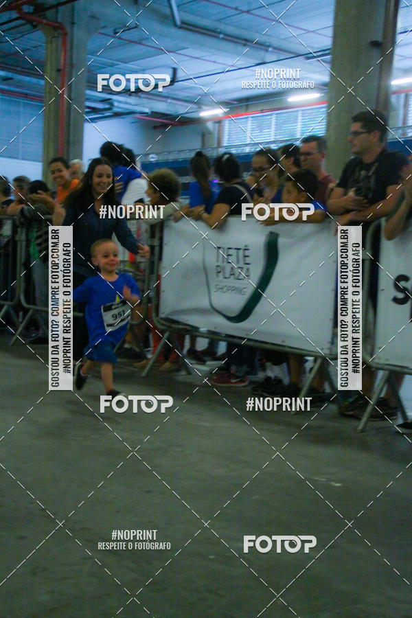 Buy your photos of the event1 Corrida Masha e o Urso no Tiet Plaza Shopping on Fotop