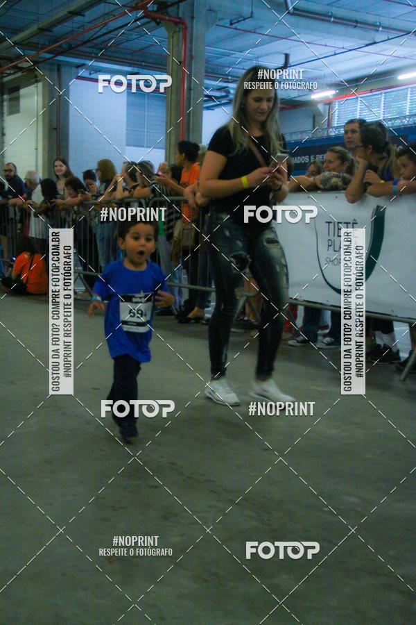 Buy your photos of the event1 Corrida Masha e o Urso no Tiet Plaza Shopping on Fotop