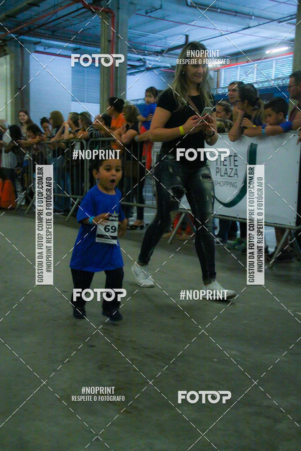 Buy your photos of the event1 Corrida Masha e o Urso no Tiet Plaza Shopping on Fotop