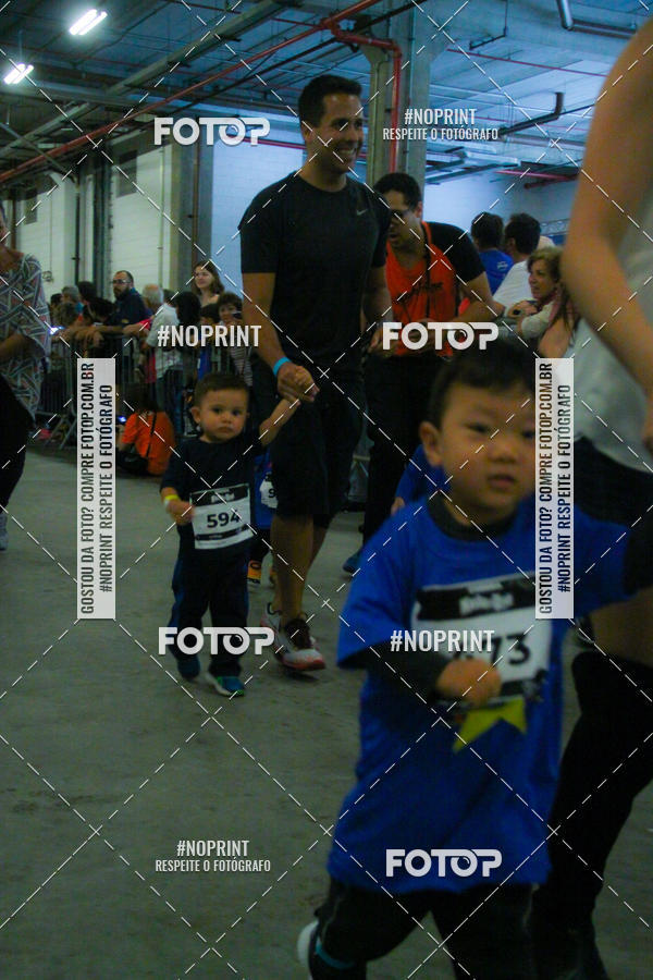 Buy your photos of the event1 Corrida Masha e o Urso no Tiet Plaza Shopping on Fotop