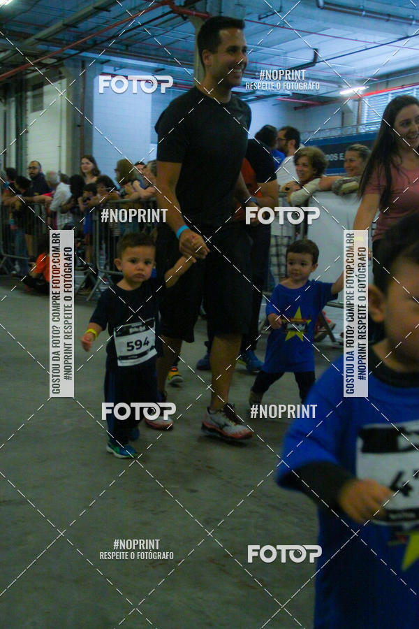 Buy your photos of the event1 Corrida Masha e o Urso no Tiet Plaza Shopping on Fotop
