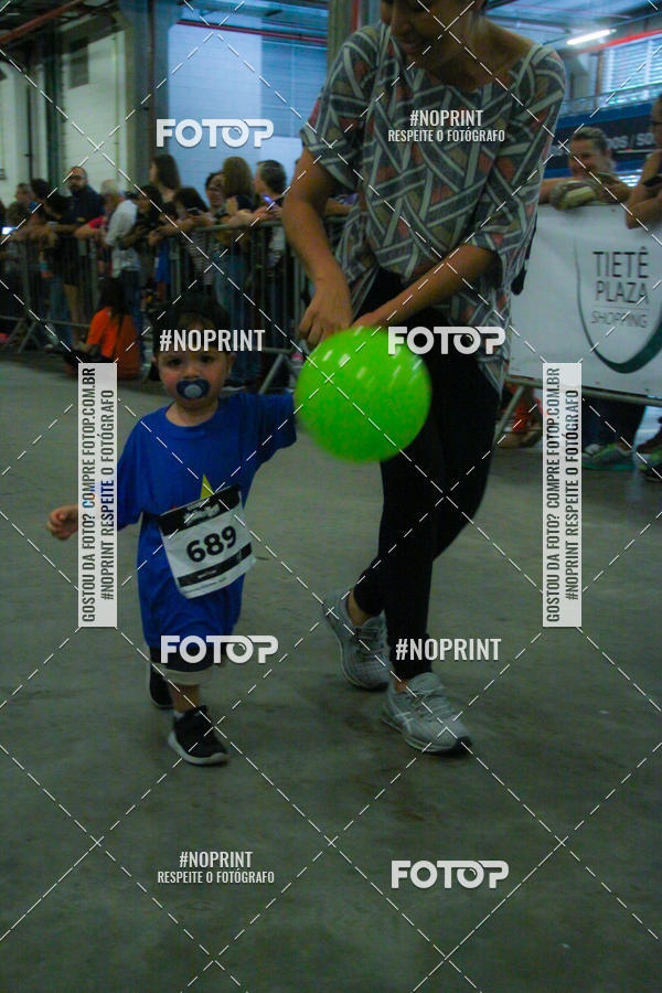 Buy your photos of the event1 Corrida Masha e o Urso no Tiet Plaza Shopping on Fotop