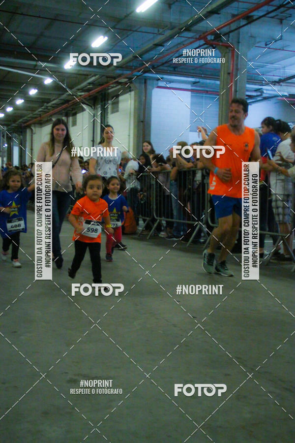 Buy your photos of the event1 Corrida Masha e o Urso no Tiet Plaza Shopping on Fotop