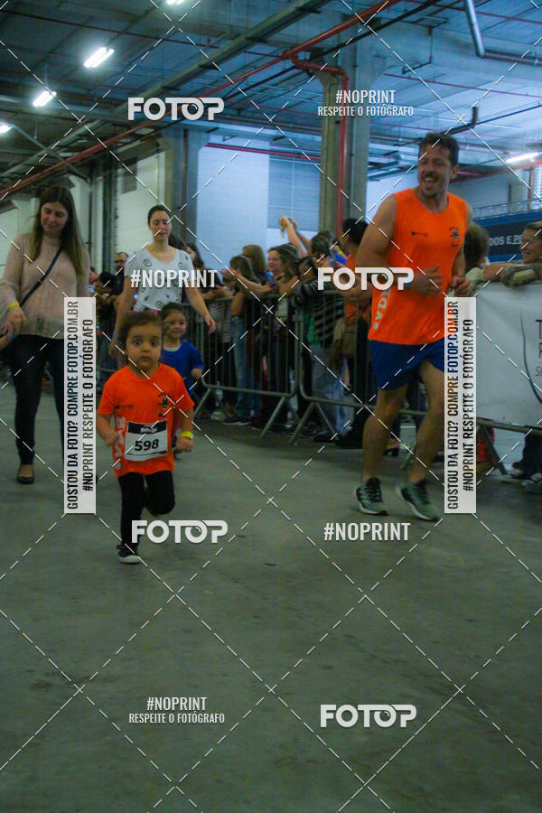 Buy your photos of the event1 Corrida Masha e o Urso no Tiet Plaza Shopping on Fotop
