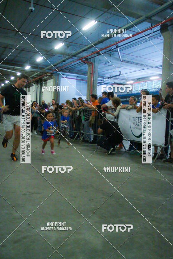 Buy your photos of the event1 Corrida Masha e o Urso no Tiet Plaza Shopping on Fotop