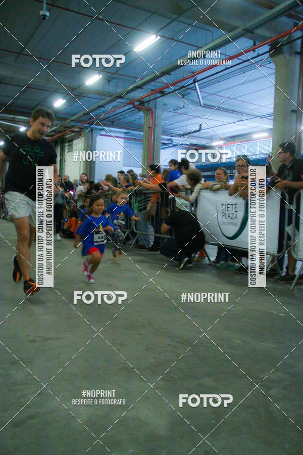 Buy your photos of the event1 Corrida Masha e o Urso no Tiet Plaza Shopping on Fotop