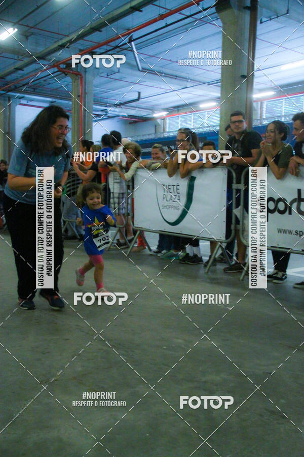 Buy your photos of the event1 Corrida Masha e o Urso no Tiet Plaza Shopping on Fotop