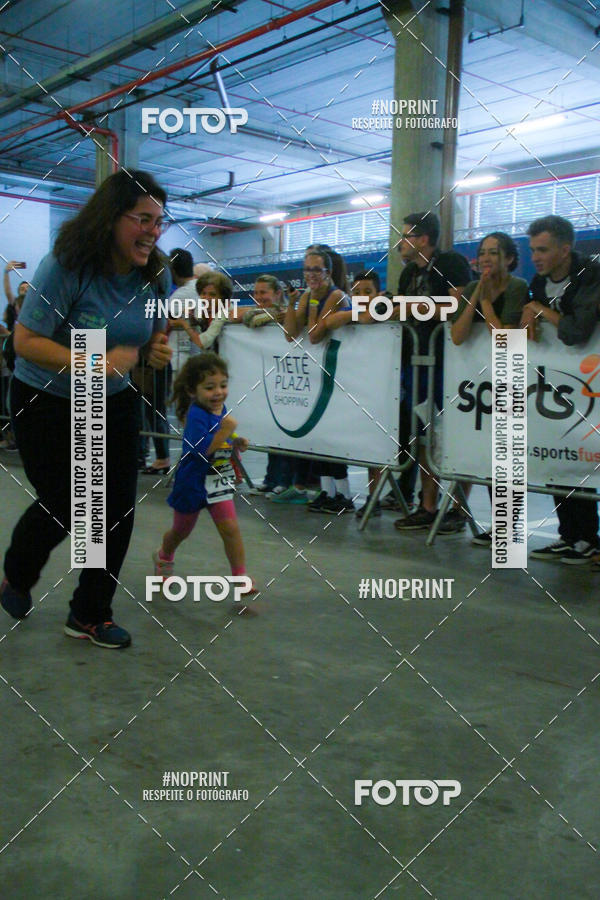 Buy your photos of the event1 Corrida Masha e o Urso no Tiet Plaza Shopping on Fotop