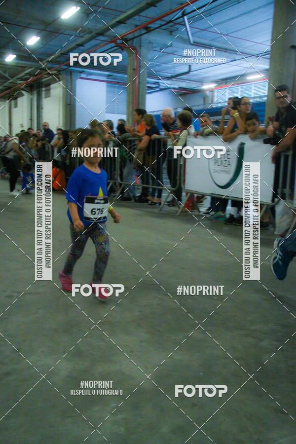 Buy your photos of the event1 Corrida Masha e o Urso no Tiet Plaza Shopping on Fotop