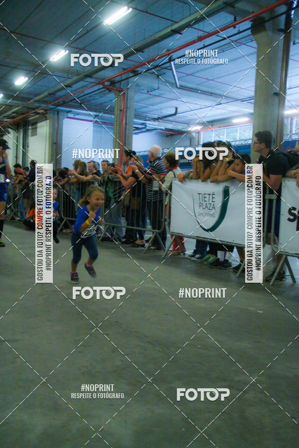 Buy your photos of the event1 Corrida Masha e o Urso no Tiet Plaza Shopping on Fotop