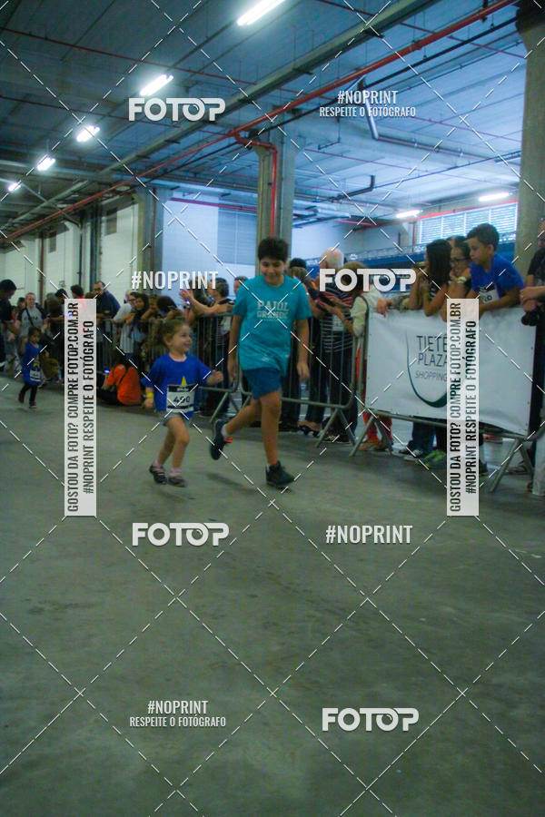 Buy your photos of the event1 Corrida Masha e o Urso no Tiet Plaza Shopping on Fotop
