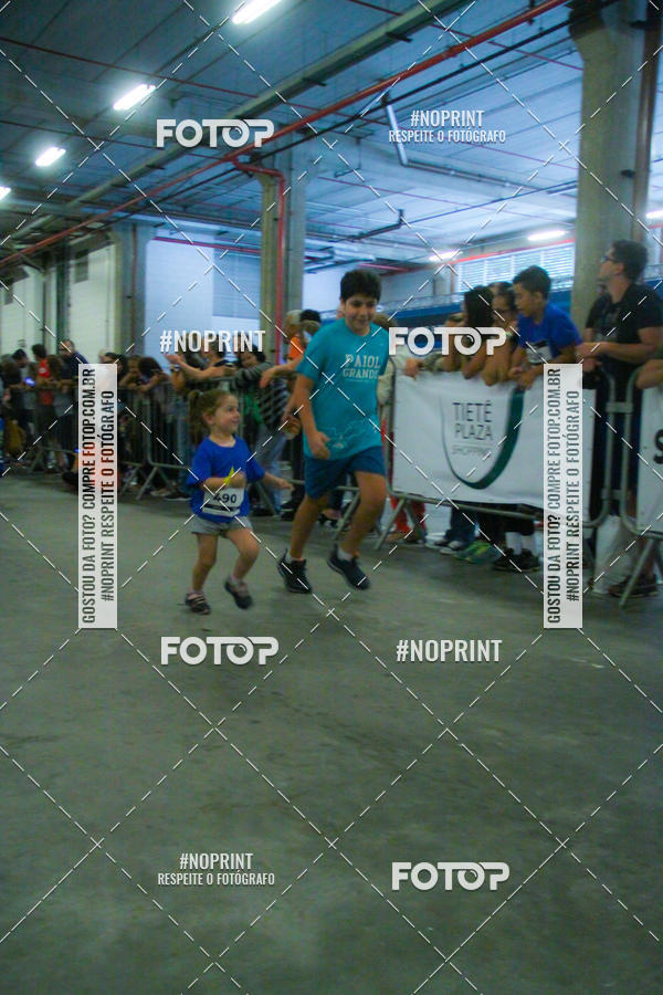 Buy your photos of the event1 Corrida Masha e o Urso no Tiet Plaza Shopping on Fotop