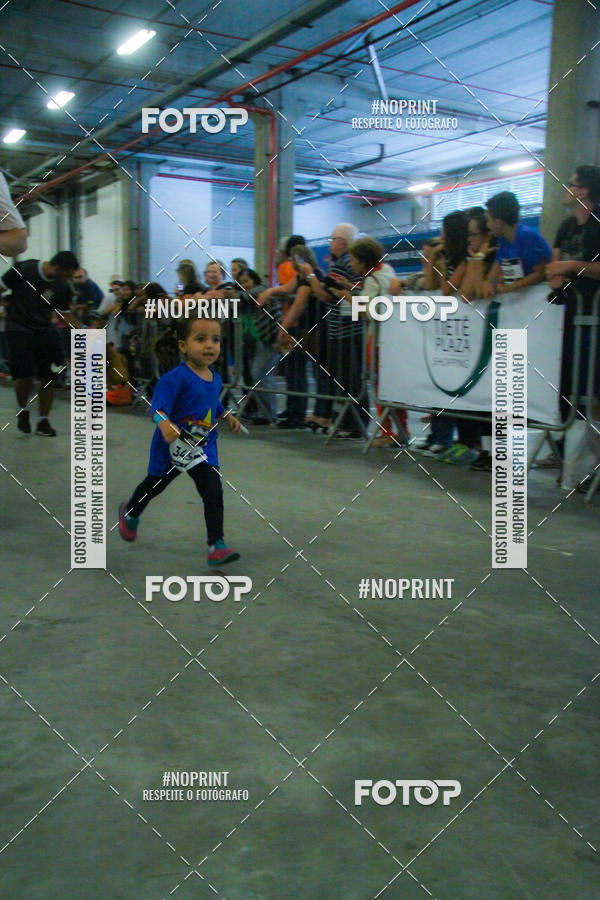 Buy your photos of the event1 Corrida Masha e o Urso no Tiet Plaza Shopping on Fotop