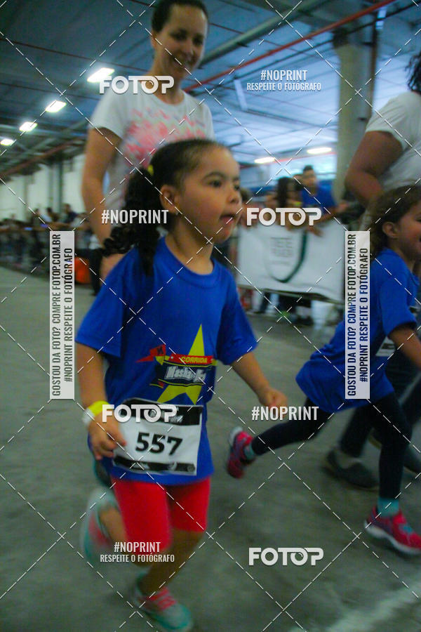 Buy your photos of the event1 Corrida Masha e o Urso no Tiet Plaza Shopping on Fotop