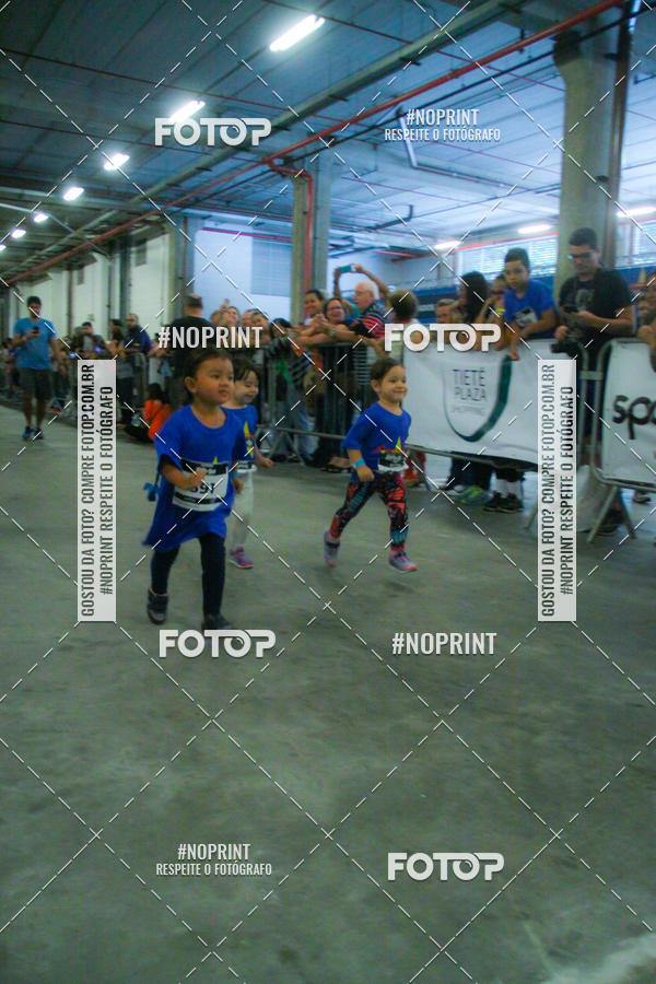 Buy your photos of the event1 Corrida Masha e o Urso no Tiet Plaza Shopping on Fotop