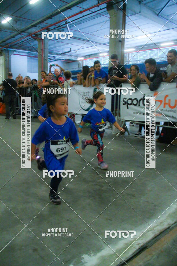 Buy your photos of the event1 Corrida Masha e o Urso no Tiet Plaza Shopping on Fotop