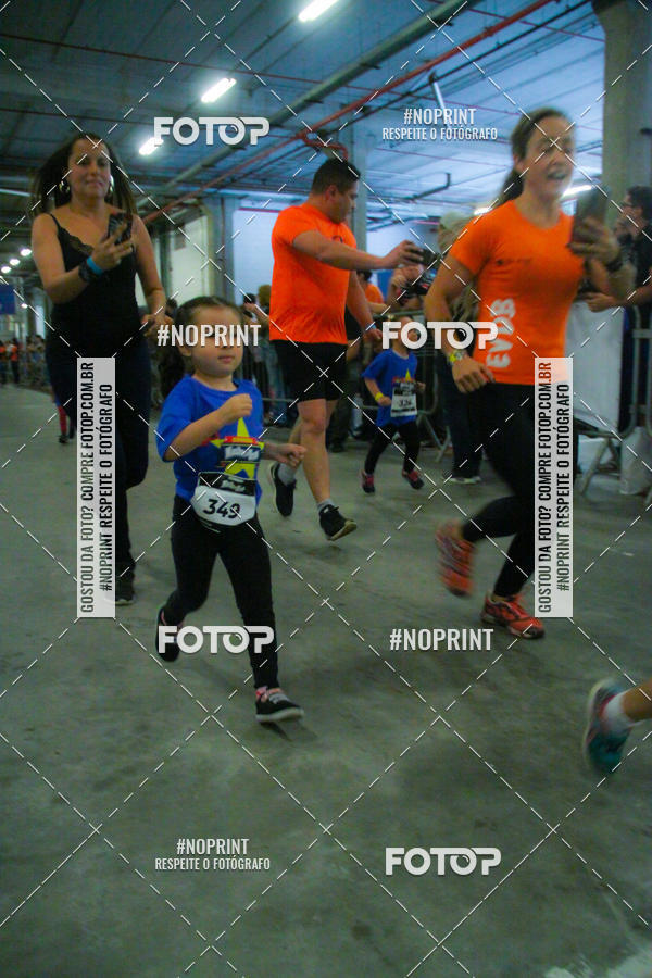 Buy your photos of the event1 Corrida Masha e o Urso no Tiet Plaza Shopping on Fotop