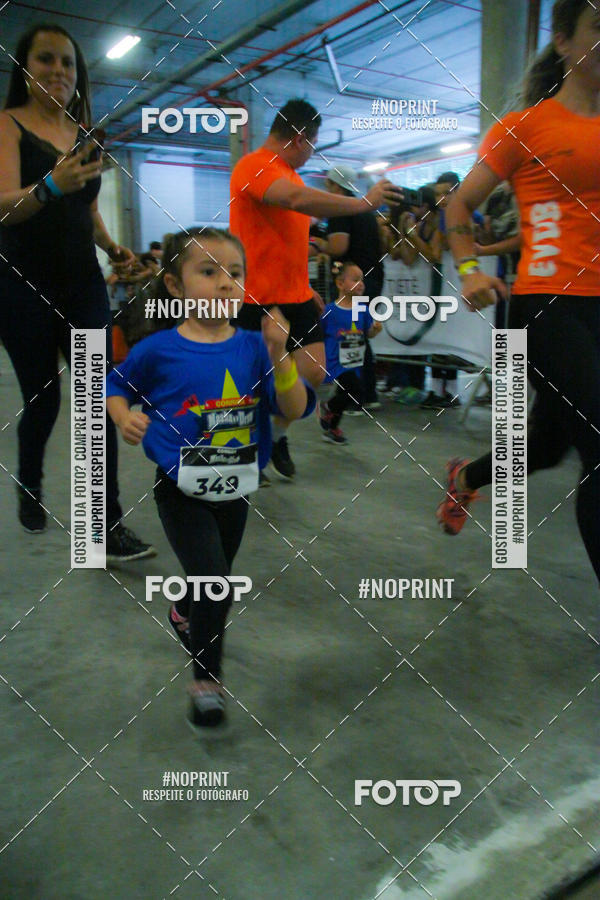 Buy your photos of the event1 Corrida Masha e o Urso no Tiet Plaza Shopping on Fotop