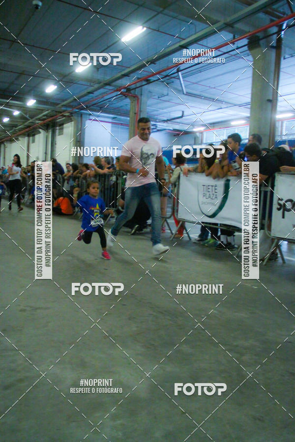 Buy your photos of the event1 Corrida Masha e o Urso no Tiet Plaza Shopping on Fotop