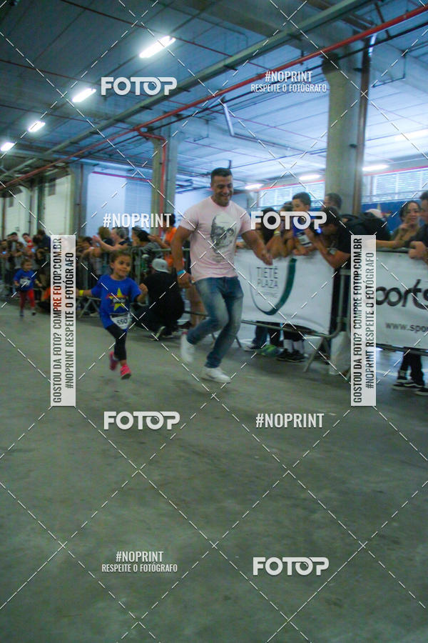 Buy your photos of the event1 Corrida Masha e o Urso no Tiet Plaza Shopping on Fotop