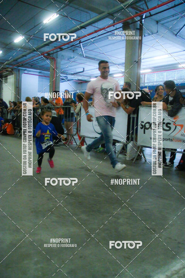 Buy your photos of the event1 Corrida Masha e o Urso no Tiet Plaza Shopping on Fotop