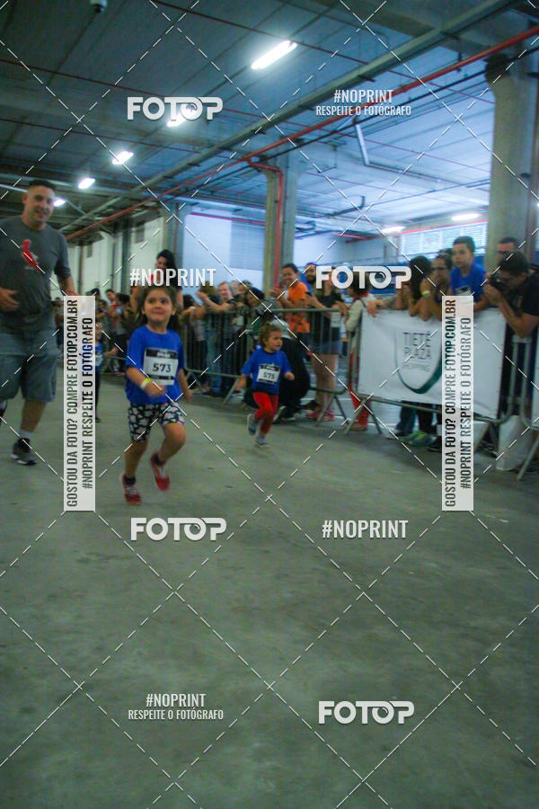 Buy your photos of the event1 Corrida Masha e o Urso no Tiet Plaza Shopping on Fotop
