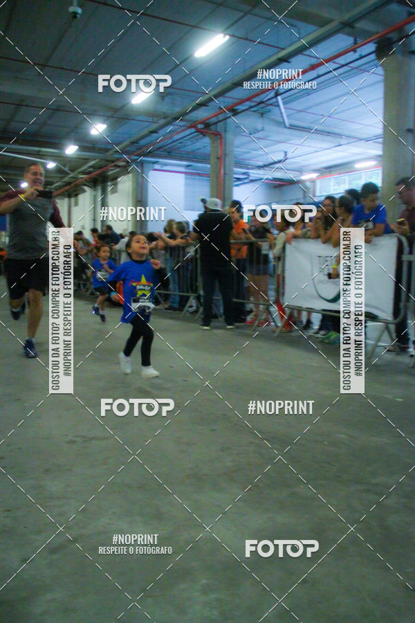Buy your photos of the event1 Corrida Masha e o Urso no Tiet Plaza Shopping on Fotop
